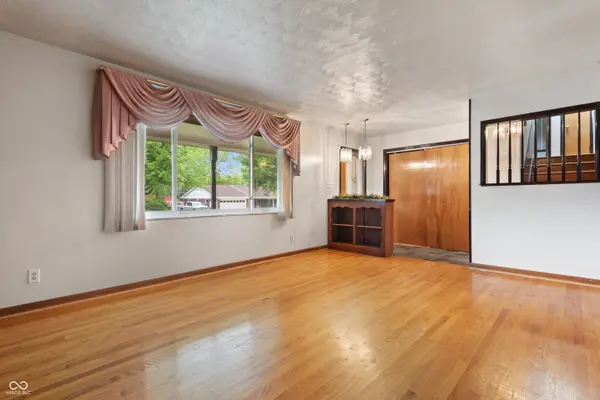 8140 Valley Estates DR, Indianapolis, IN 46227