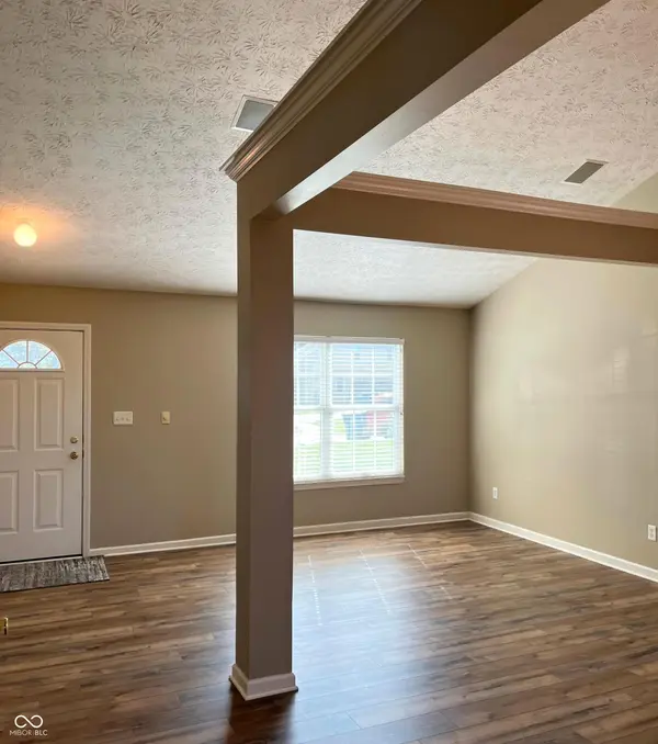14058 Southwood CIR, Fishers, IN 46037