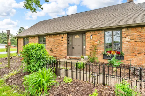 7633 Janean DR, Brownsburg, IN 46112