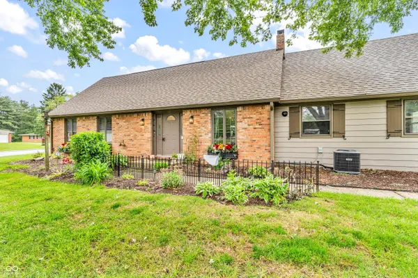 7633 Janean DR, Brownsburg, IN 46112