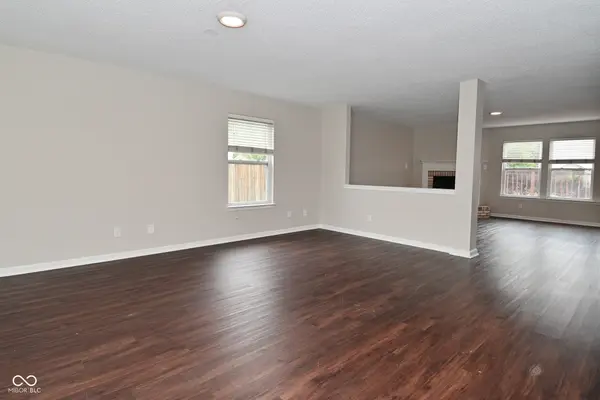 9206 Huntleigh CIR, Plainfield, IN 46168