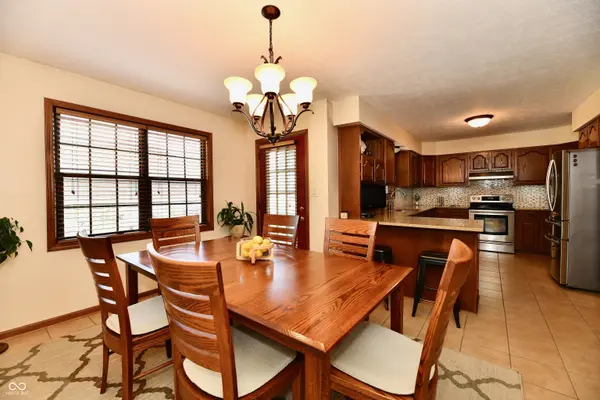 1010 Lakewood N DR, Brownsburg, IN 46112