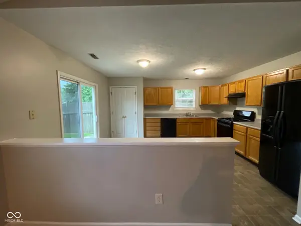 356 Seabreeze CIR, Avon, IN 46123
