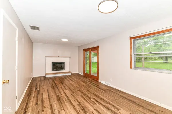 7050 N County Road 650 E, Brownsburg, IN 46112