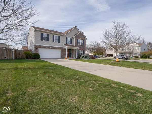 10443 Ringtail PL, Fishers, IN 46038