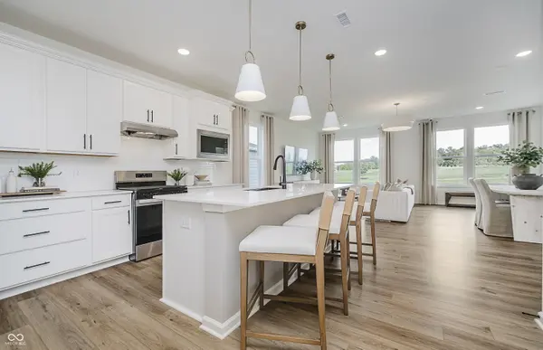 3142 Balsamroot RD, Greenwood, IN 46143