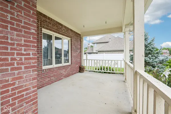 7082 Hunters Ridge DR, Plainfield, IN 46168