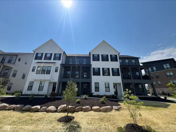 473 Mariposa TRL, Carmel, IN 46032