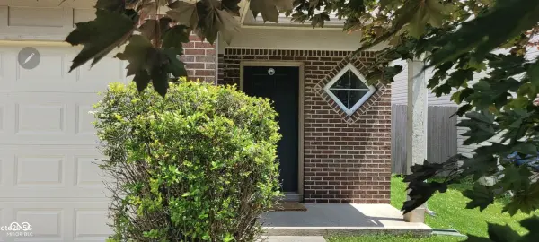 403 Bagley LN, Indianapolis, IN 46231
