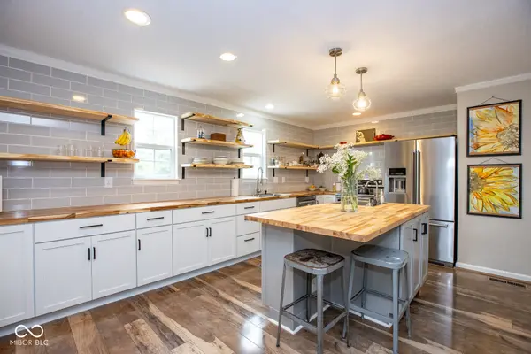 6532 Amherst WAY, Zionsville, IN 46077