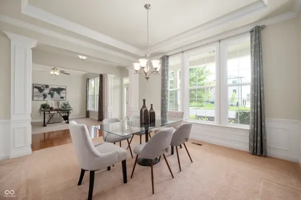 3853 Abney Highland DR, Zionsville, IN 46077