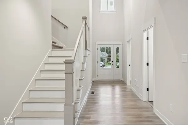 6553 Stone Pointe WAY, Indianapolis, IN 46237