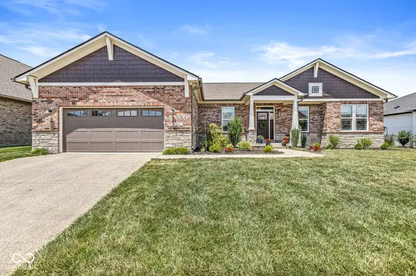 1165 Maclaren CT, Franklin, IN 46131