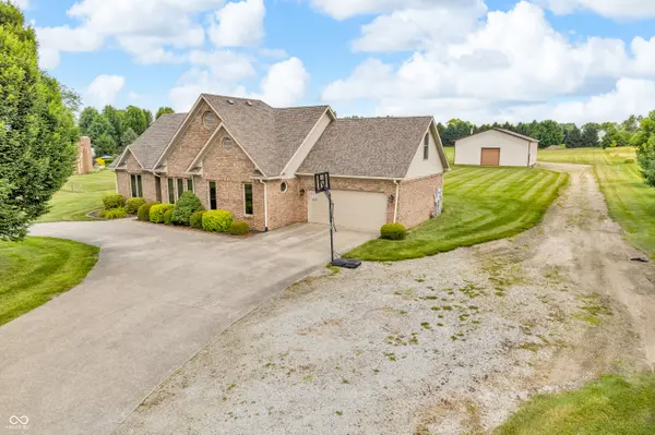 7304 E Stop 11 RD, Indianapolis, IN 46259