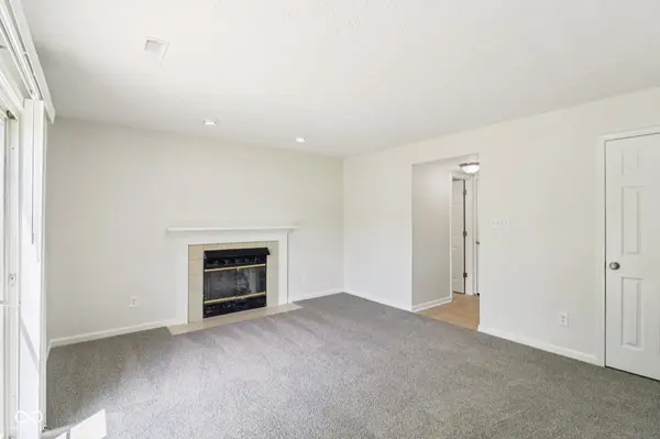 6947 Dunn WAY, Indianapolis, IN 46241