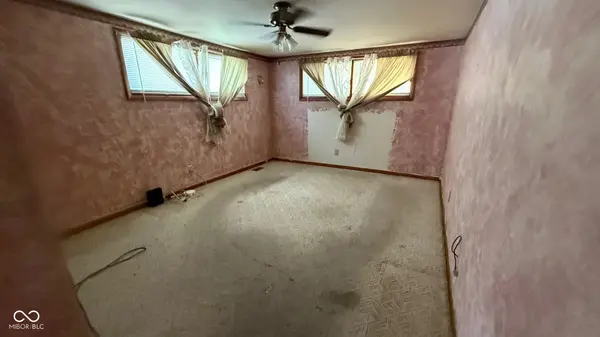 9 E Reel AVE, Vincennes, IN 47591