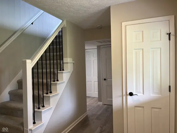 7 Holmes CT, Greenfield, IN 46140