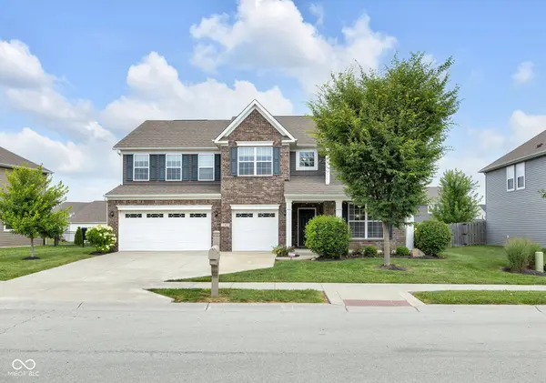 1362 Timber Bluff RD, Westfield, IN 46074