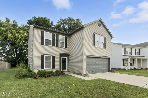780 Wheat Field LN, Whiteland, IN 46184
