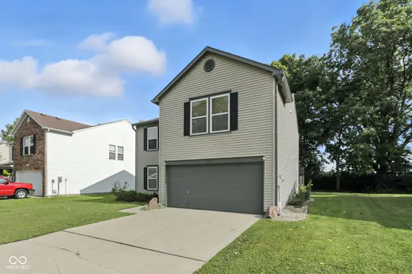 780 Wheat Field LN, Whiteland, IN 46184