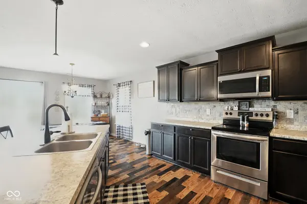 2090 Partridge DR, Franklin, IN 46131