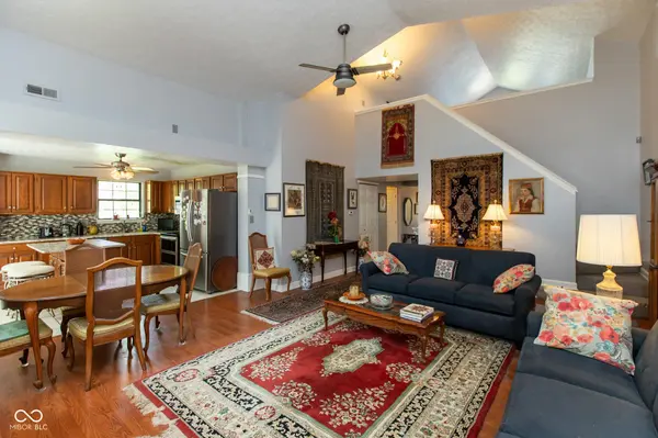 517 Amberleaf TRL, Westfield, IN 46074
