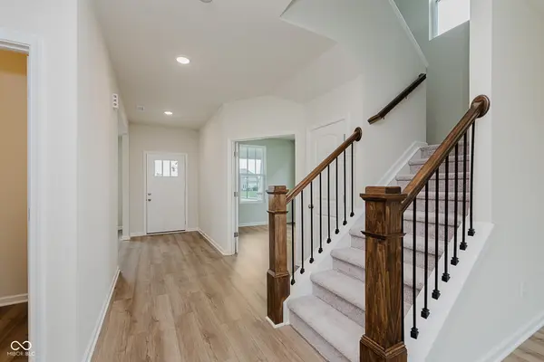 6537 Ambassador DR, Plainfield, IN 46168
