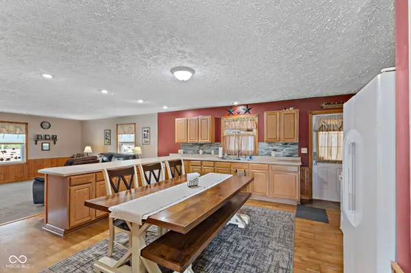 6919 E Us Highway 36, Bainbridge, IN 46105
