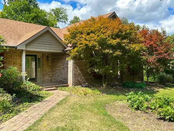 1503 River Run CT, Fort Wayne, IN 46825