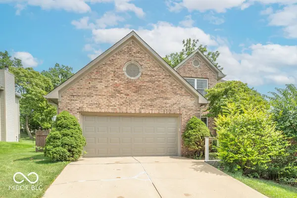 619 Charnwood Pkwy, Beech Grove, IN 46107