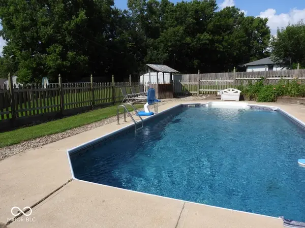 5962 Oak Hill W DR, Plainfield, IN 46168