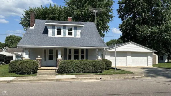 611 S Walnut ST, Edinburgh, IN 46124
