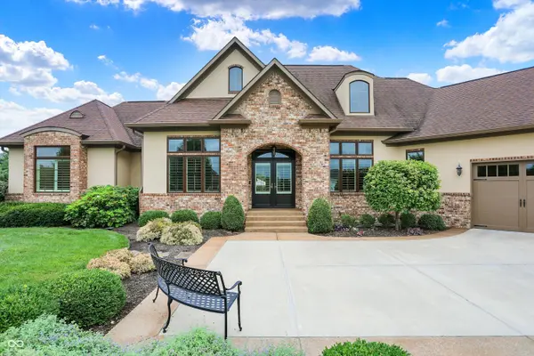 5871 Claybourne DR, Bargersville, IN 46106