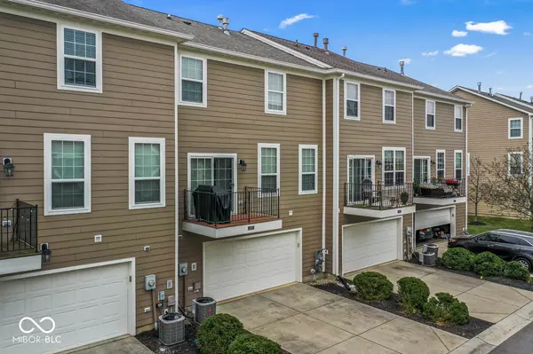 245 Coatsville DR, Westfield, IN 46074