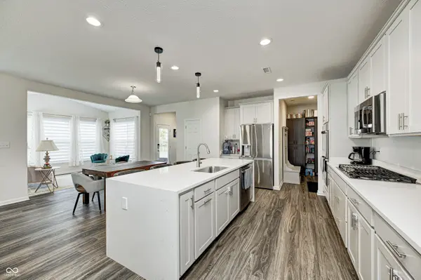 10638 Oak Bend BLVD, Indianapolis, IN 46239