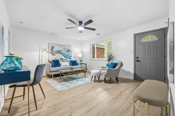 751 Laurel LN, Fortville, IN 46040