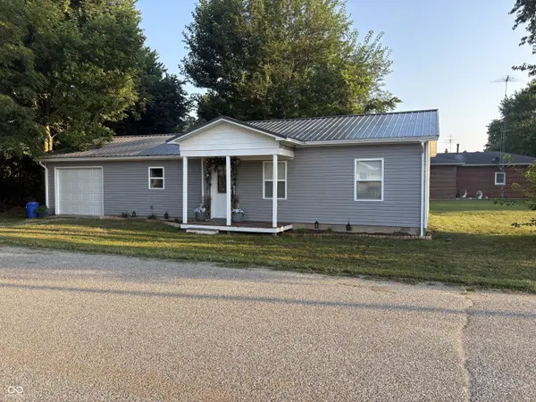 402 W Maple ST, Cayuga, IN 47928