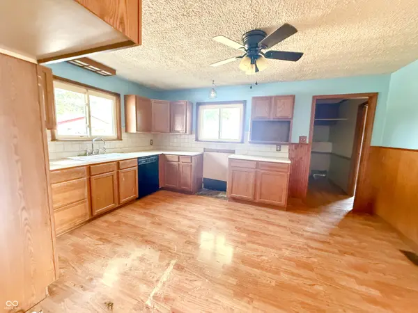 207 N Main ST, Mellott, IN 47958