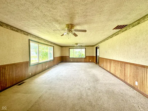 207 N Main ST, Mellott, IN 47958