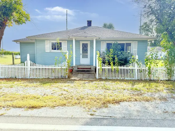 207 N Main ST,  Mellott,  IN 47958