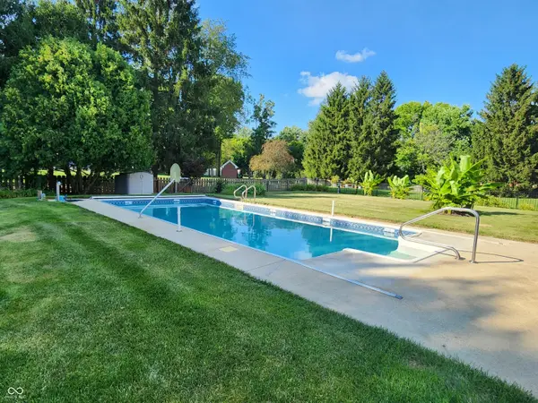 7175 Oakbay DR, Noblesville, IN 46062