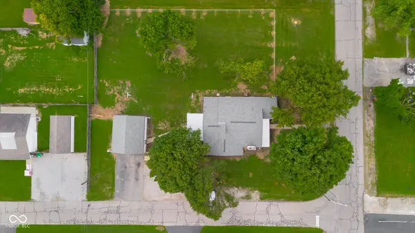 132 Coovert ST, Columbus, IN 47201