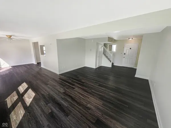 6766 Wimbledon DR, Zionsville, IN 46077