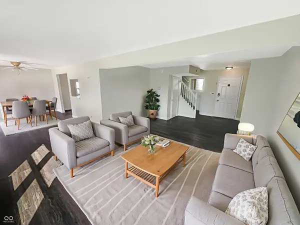 6766 Wimbledon DR, Zionsville, IN 46077