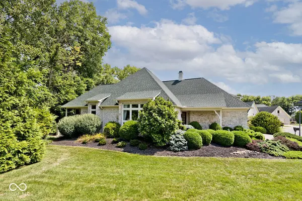 3325 Nottinghill DR E, Plainfield, IN 46168