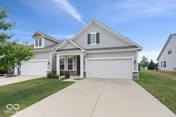 6212 Colonial DR, Whitestown, IN 46075