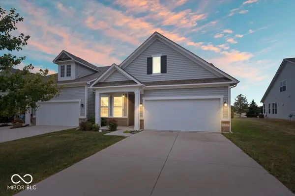 6212 Colonial DR, Whitestown, IN 46075