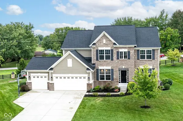 1283 Mayfair CT, Greenwood, IN 46143
