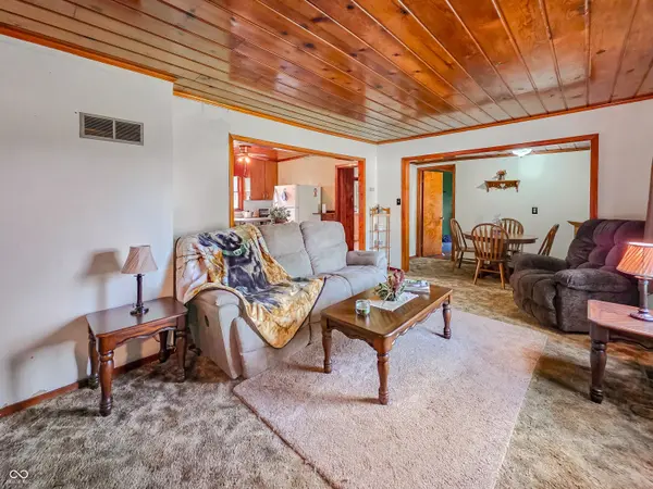 291 S State Road 59, Linton, IN 47441