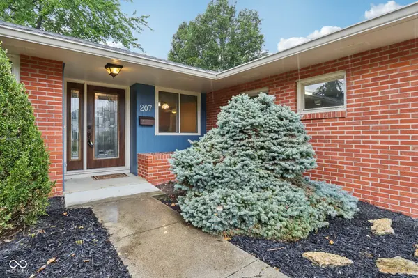 207 N Winthrop RD, Muncie, IN 47304